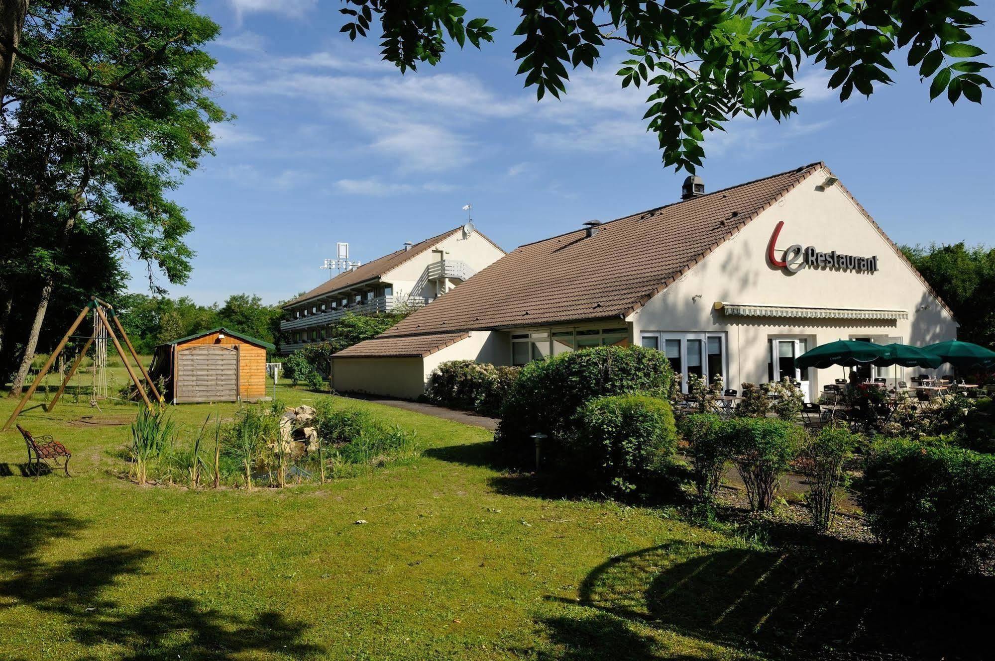 Brit Hotel Confort Nancy Luneville Exterior photo